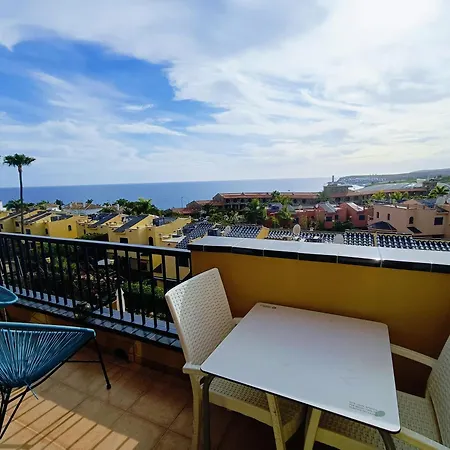 Вилла Luxury House With Sea View, Hottub & Pool